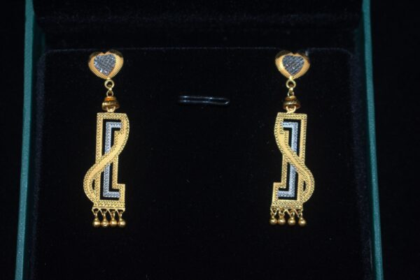 earring - Image 3